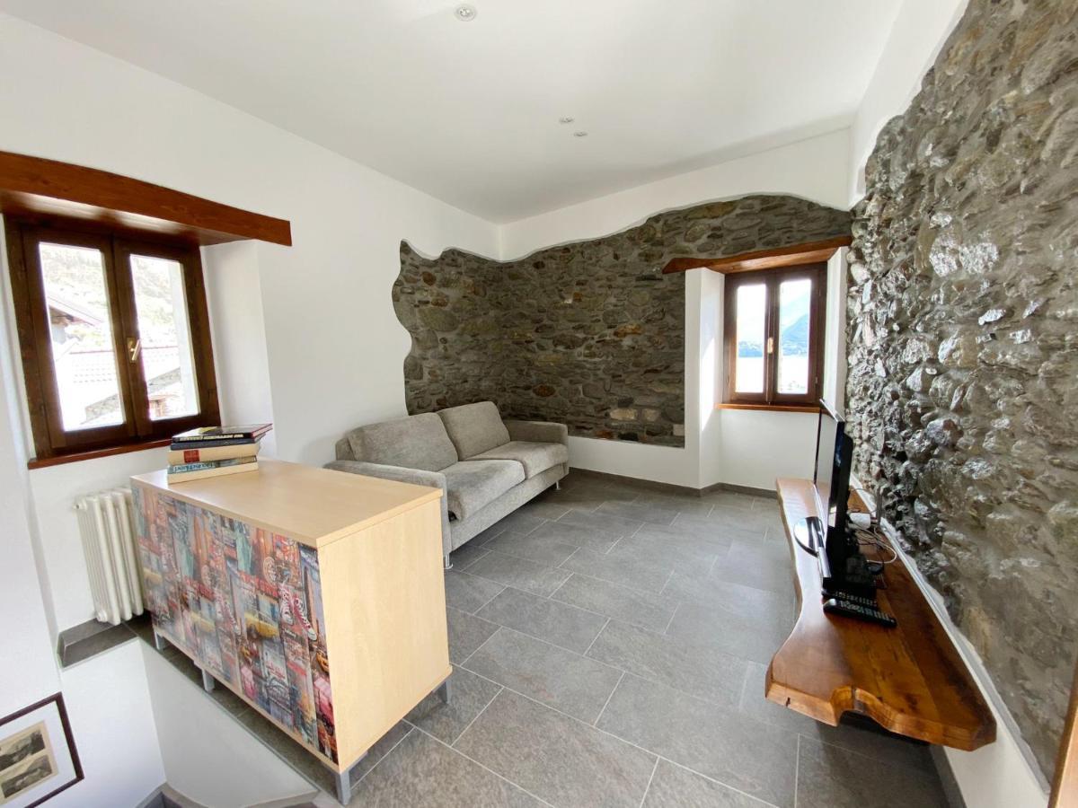 Musso Independent Stone House With Lake View מראה חיצוני תמונה