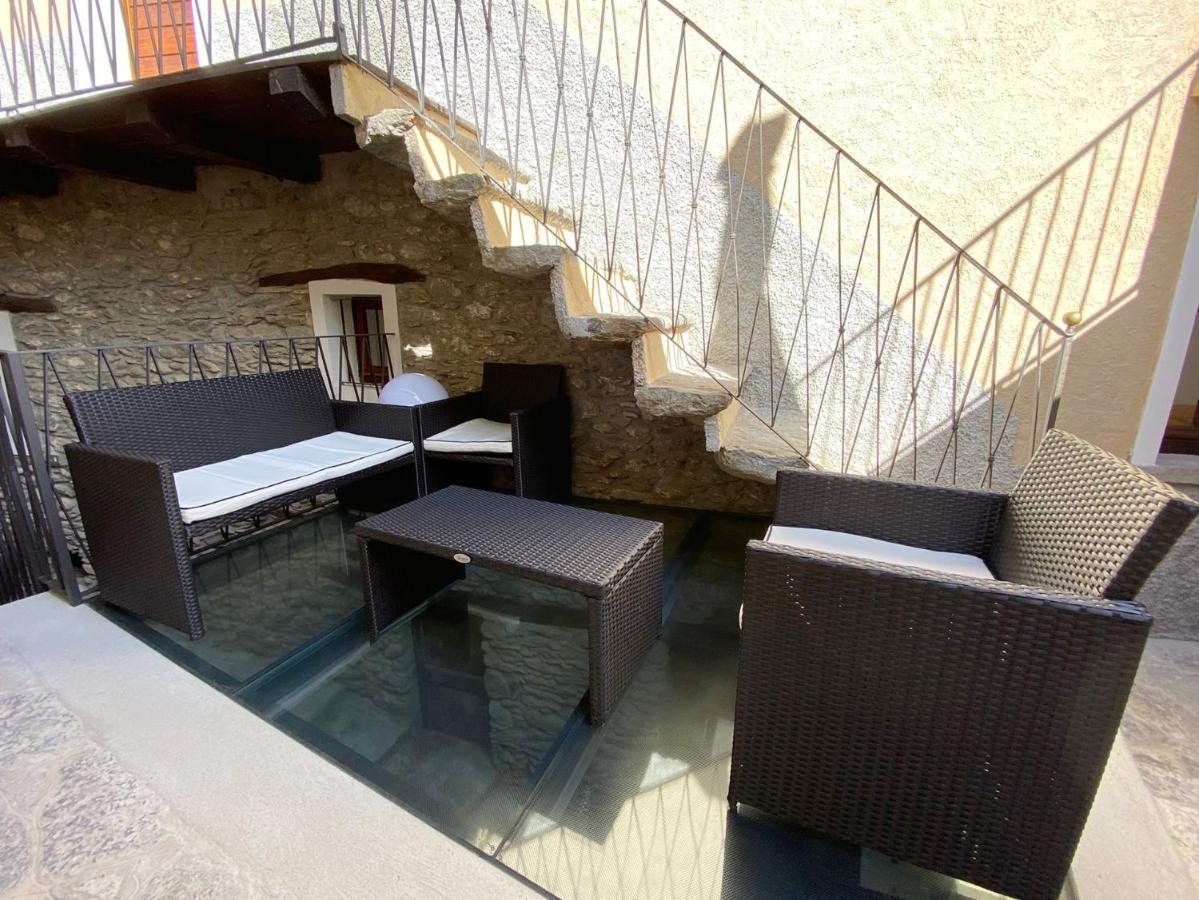 Musso Independent Stone House With Lake View מראה חיצוני תמונה