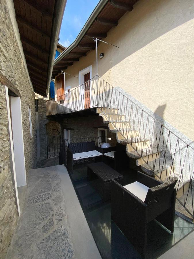 Musso Independent Stone House With Lake View מראה חיצוני תמונה